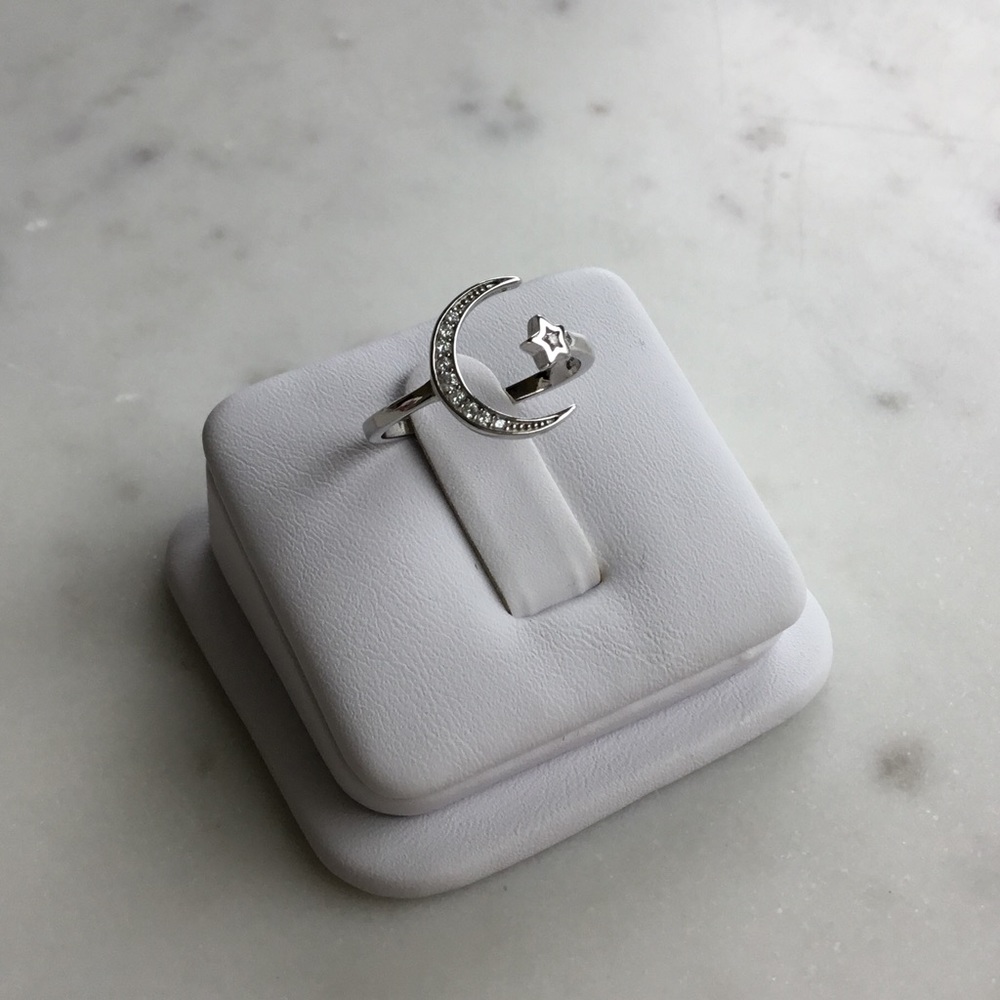 Sterling Silver CZ Ring - Moon and Star - Picture 4 of 14